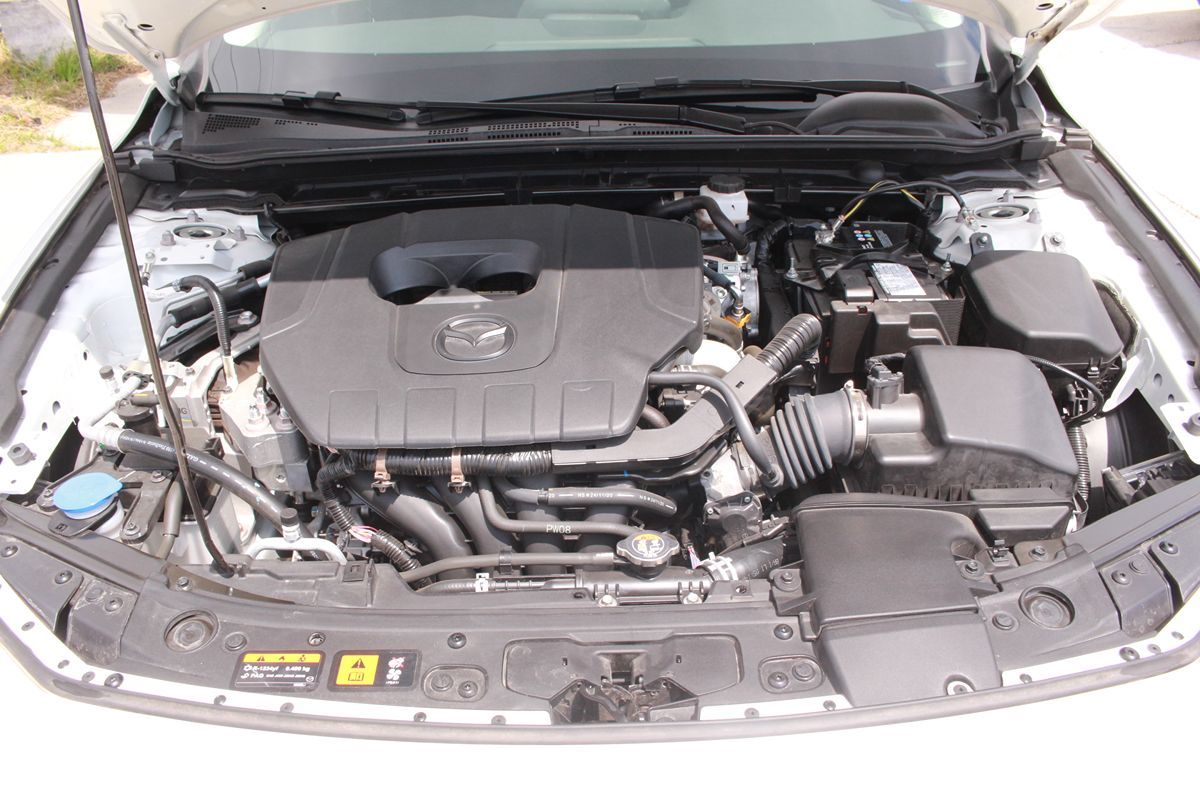 2025 Mazda Mazda3 S - Photo 68