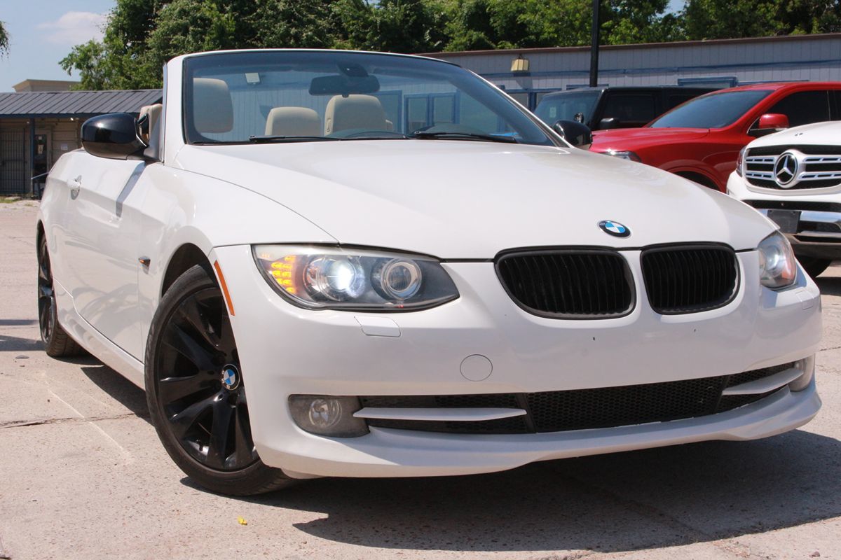 2012 BMW 3 Series 328i Convertible's photo