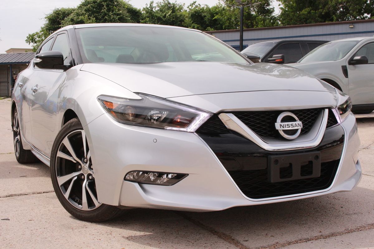 2017 Nissan Maxima 3.5 SV's photo
