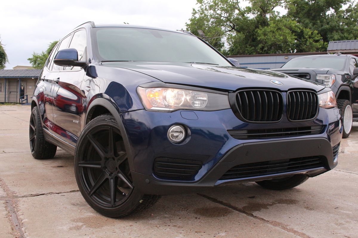 2017 BMW X3 sDrive28i's photo