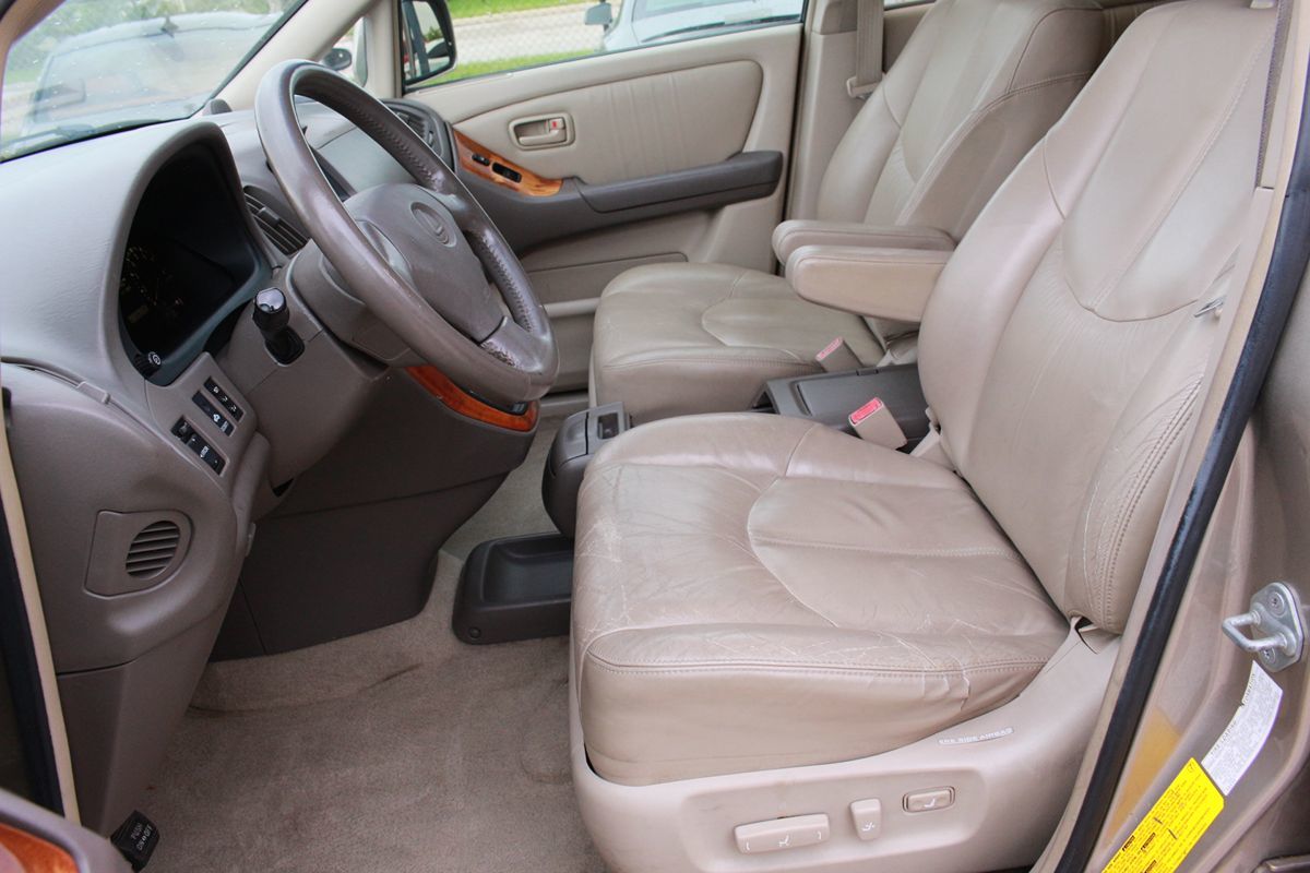 2000 Lexus RX 300 - Photo 14
