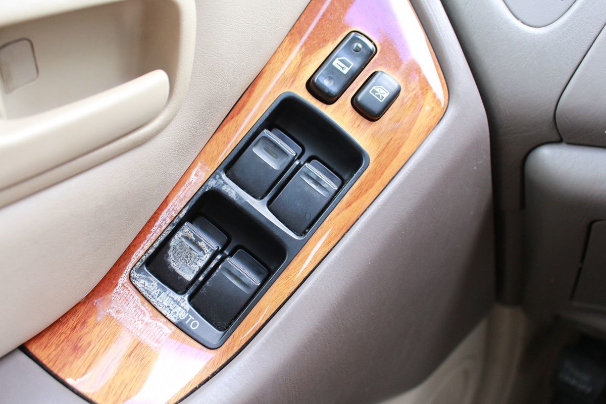 2000 Lexus RX 300 - Photo 21