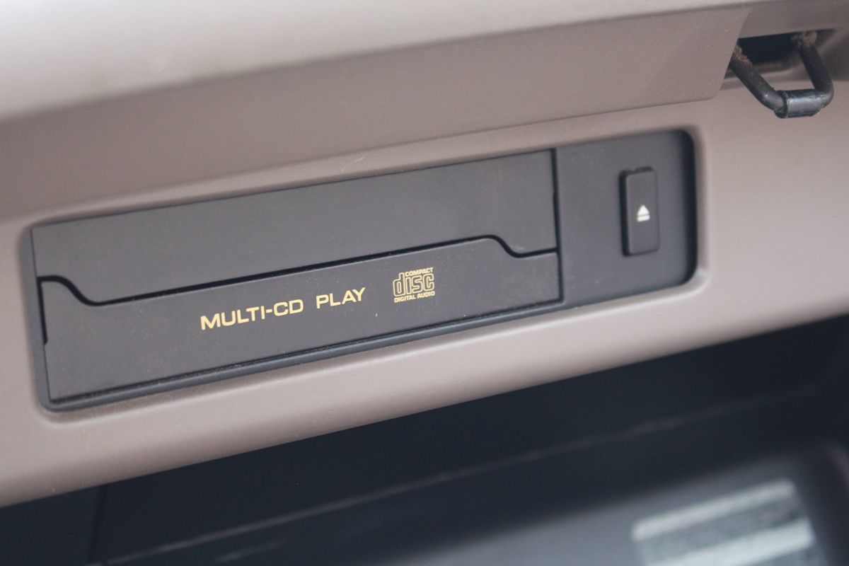 2000 Lexus RX 300 - Photo 30