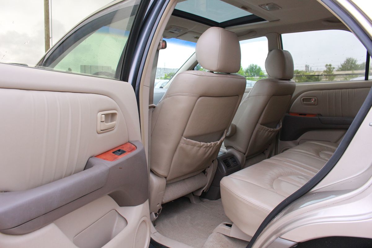 2000 Lexus RX 300 - Photo 36