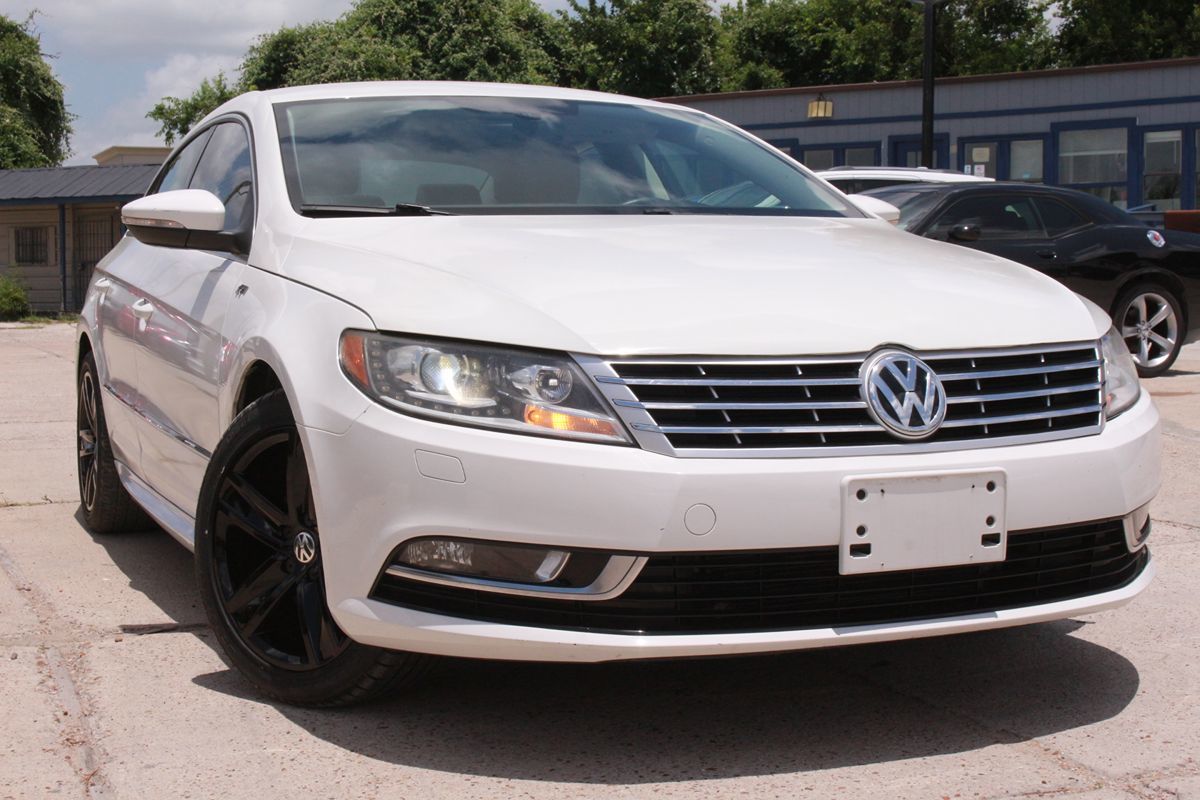 2013 Volkswagen CC Tiptronic R-Line's photo