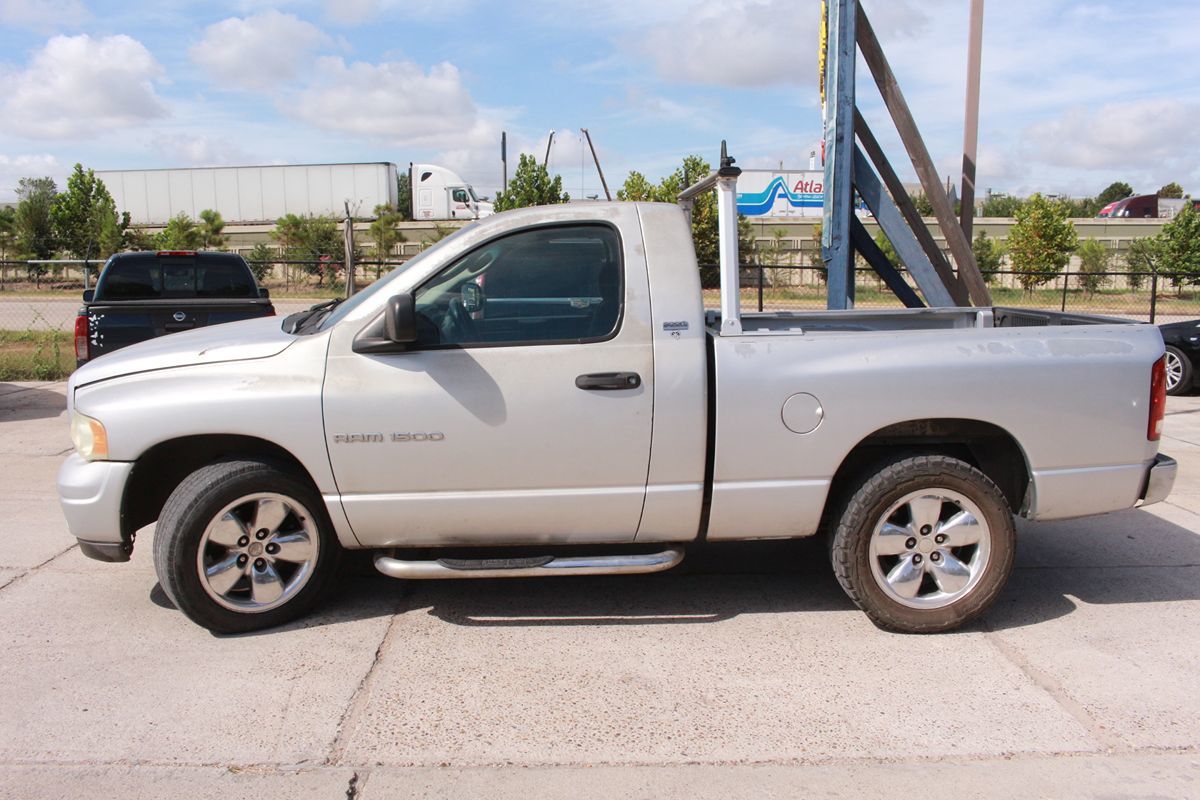 2002 Dodge Ram 1500 Pickup SLT - Photo 9