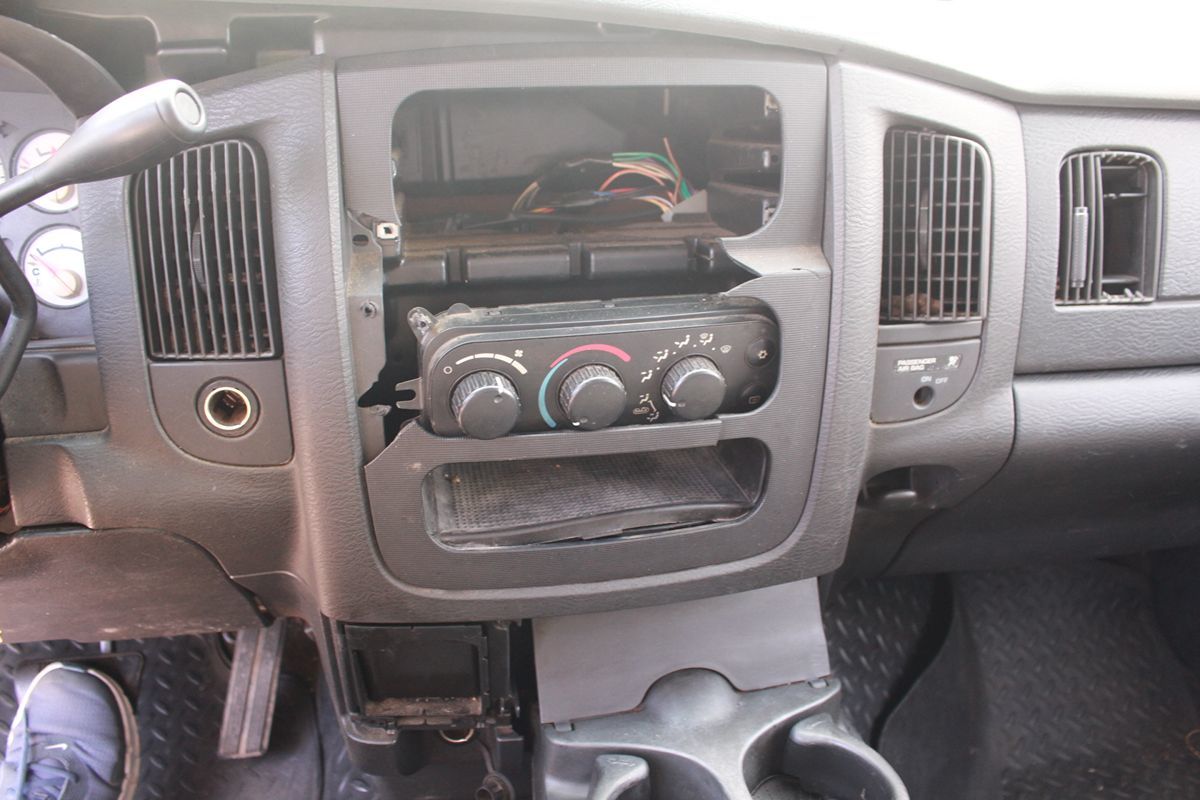 2002 Dodge Ram 1500 Pickup SLT - Photo 15