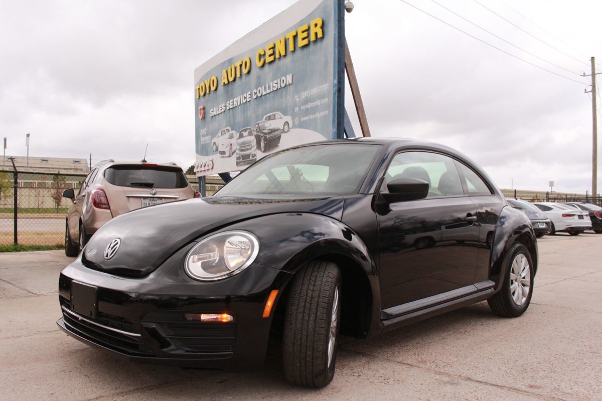 2017 Volkswagen Beetle S - Photo 3