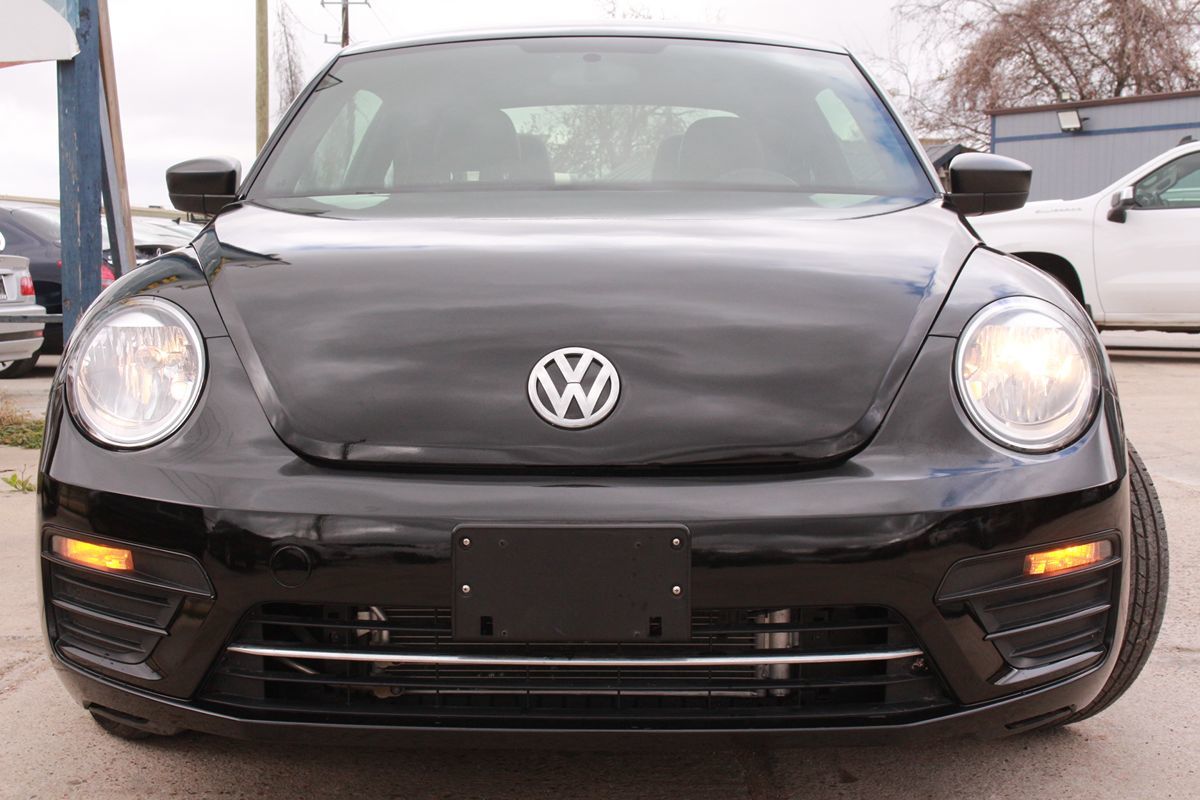 2017 Volkswagen Beetle S - Photo 4