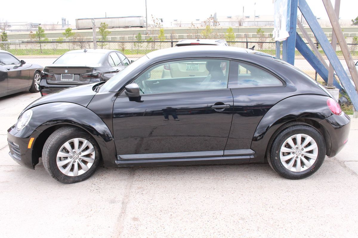 2017 Volkswagen Beetle S - Photo 9