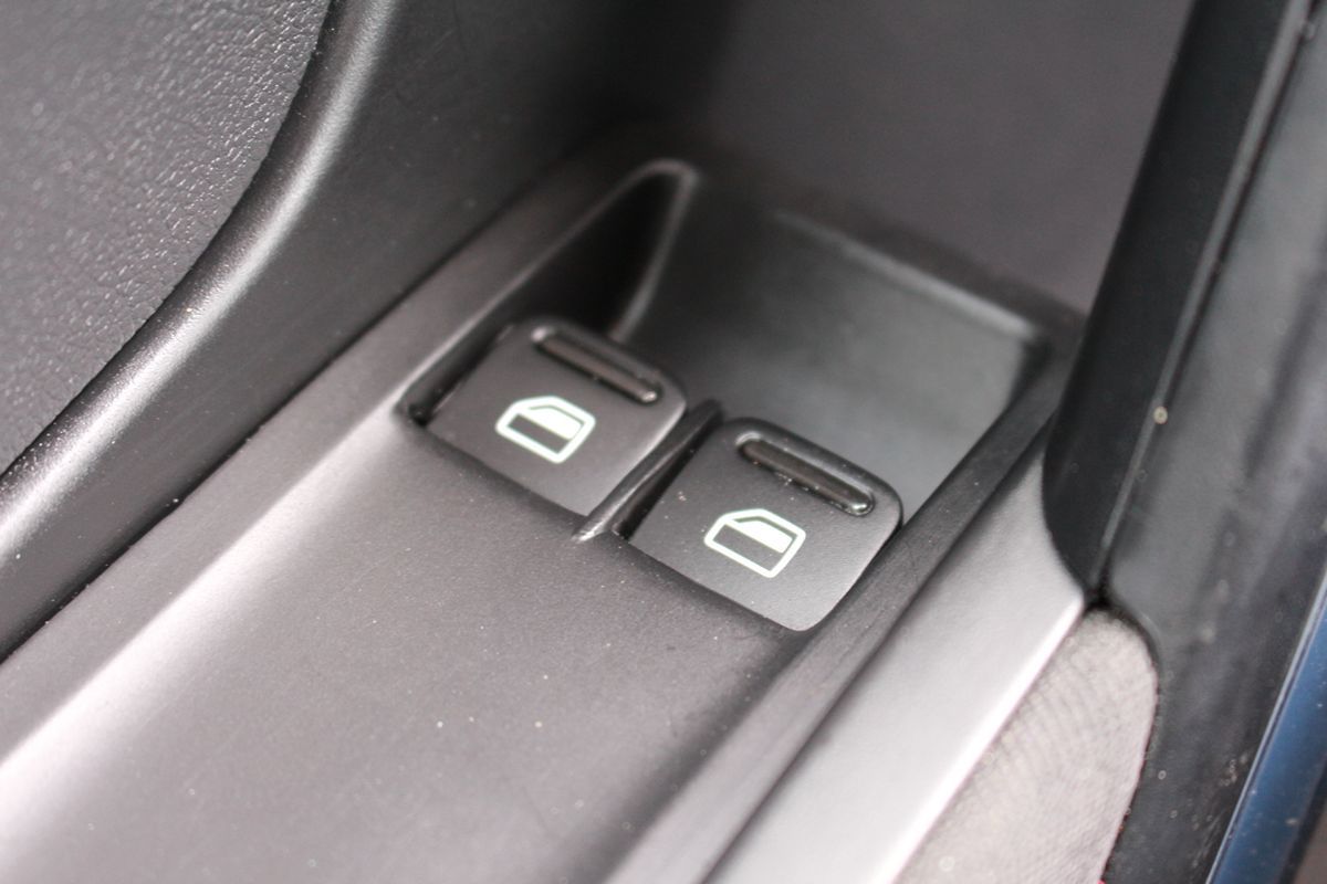 2017 Volkswagen Beetle S - Photo 20