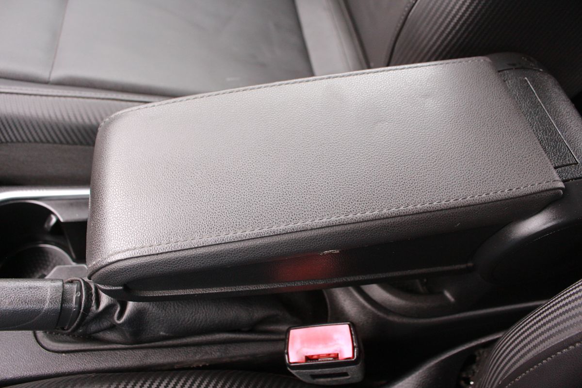 2017 Volkswagen Beetle S - Photo 28