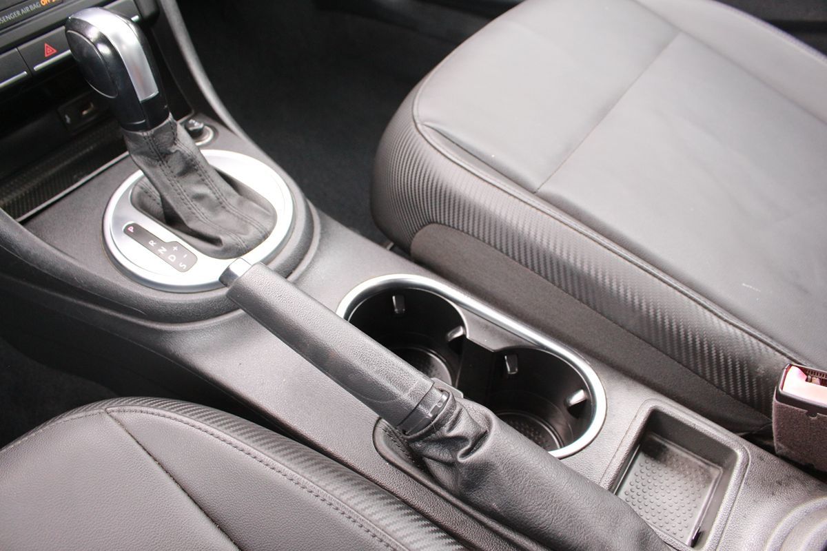 2017 Volkswagen Beetle S - Photo 30