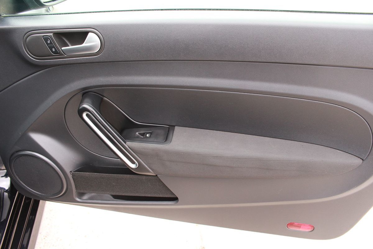 2017 Volkswagen Beetle S - Photo 48