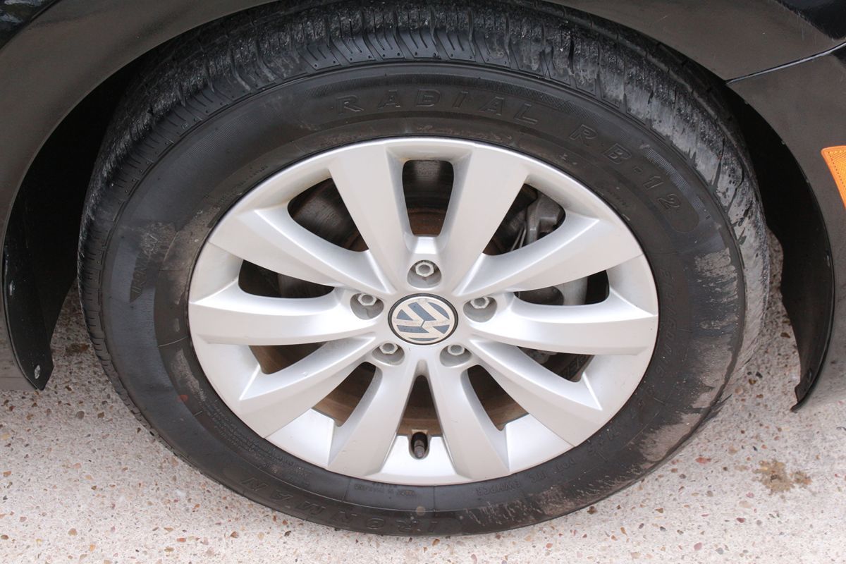 2017 Volkswagen Beetle S - Photo 58