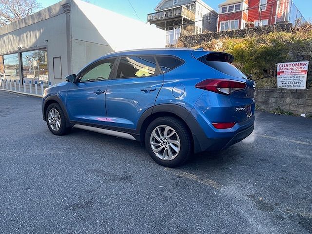 2017 Hyundai Tucson SE Plus photo 4