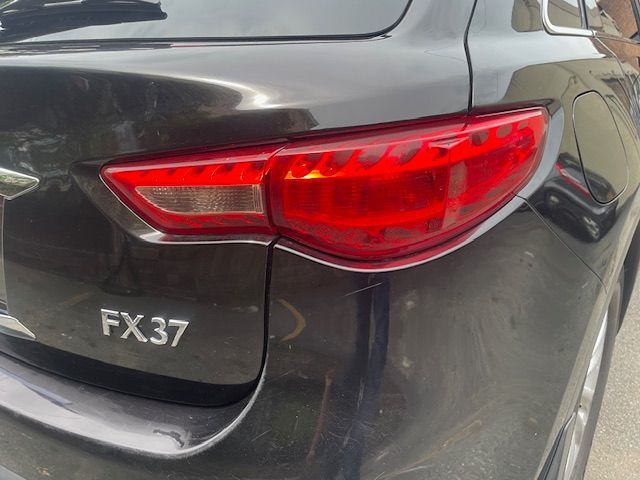 2013 Infiniti FX37 photo 16