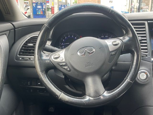 2013 Infiniti FX37 photo 29