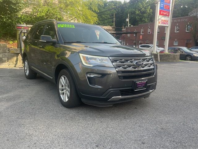2018 Ford Explorer XLT photo 10