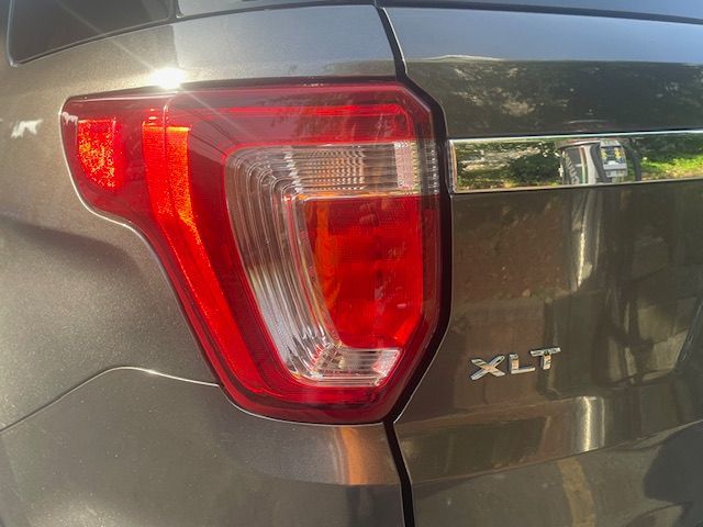 2018 Ford Explorer XLT photo 17