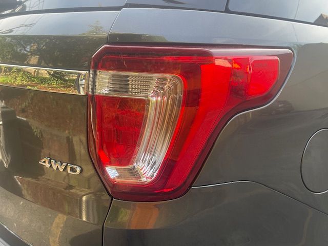 2018 Ford Explorer XLT photo 18