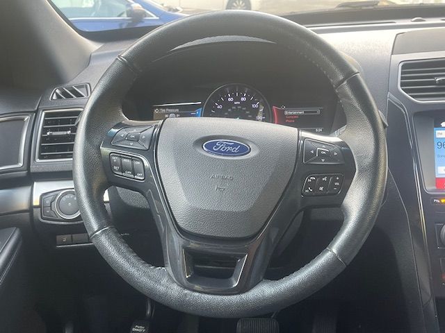 2018 Ford Explorer XLT photo 33