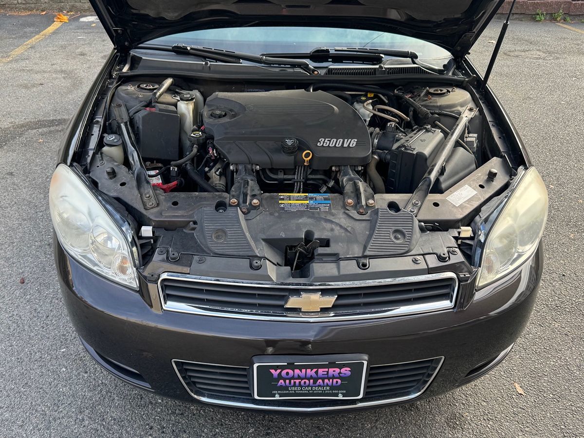 2009 Chevrolet Impala photo 29