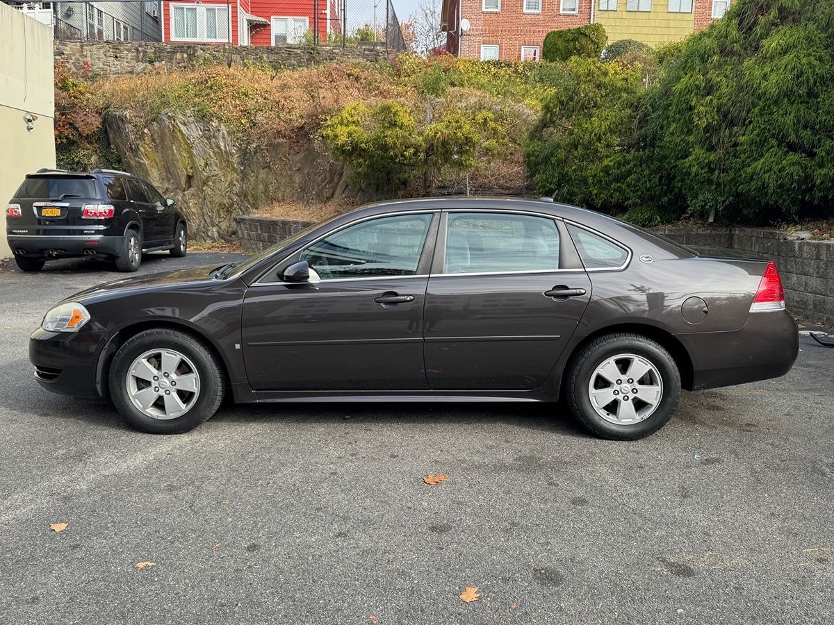 2009 Chevrolet Impala photo 8