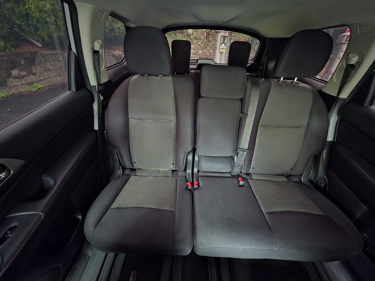 2019 Nissan Pathfinder SV photo 18