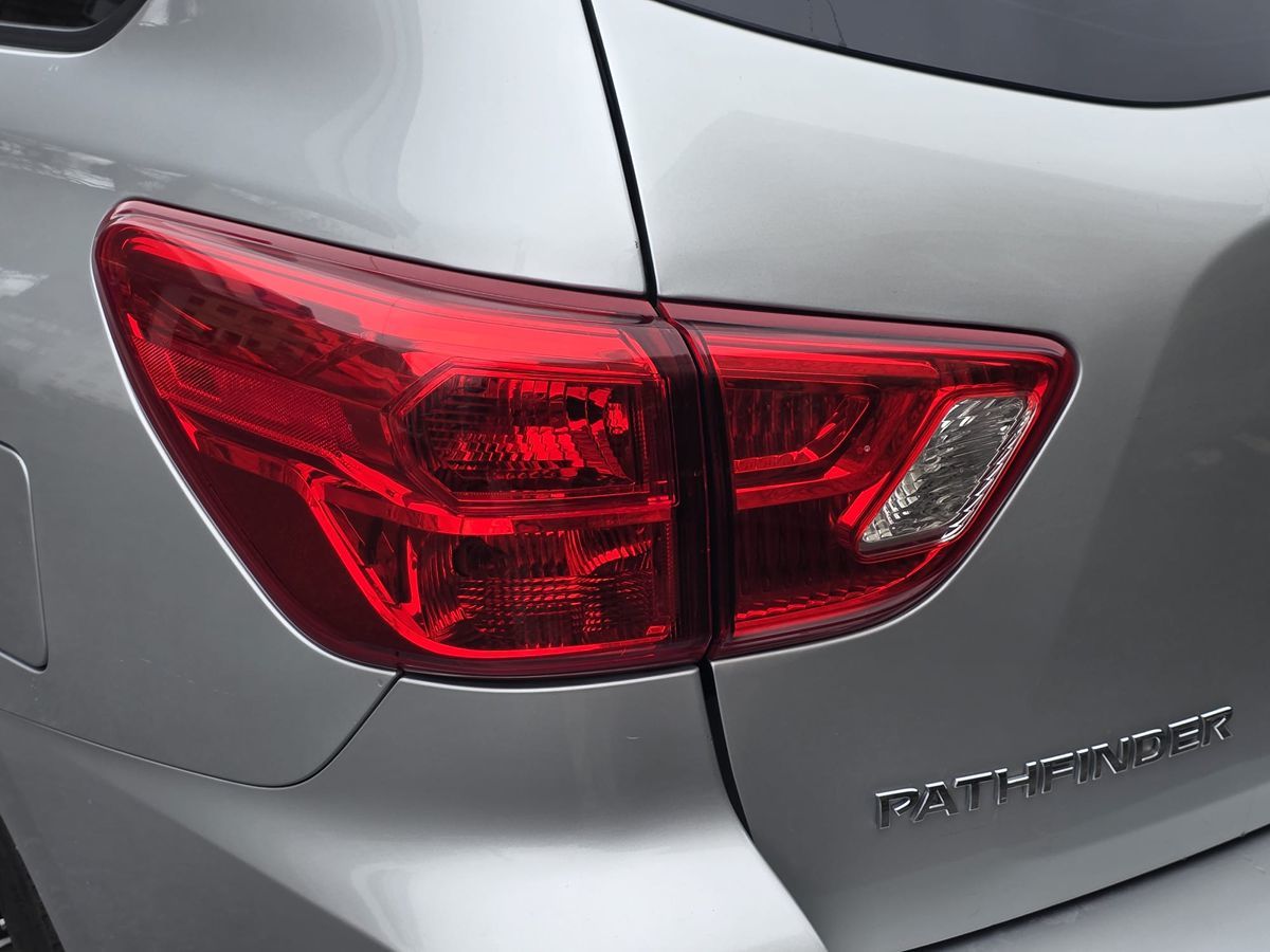 2019 Nissan Pathfinder SV - Photo 20