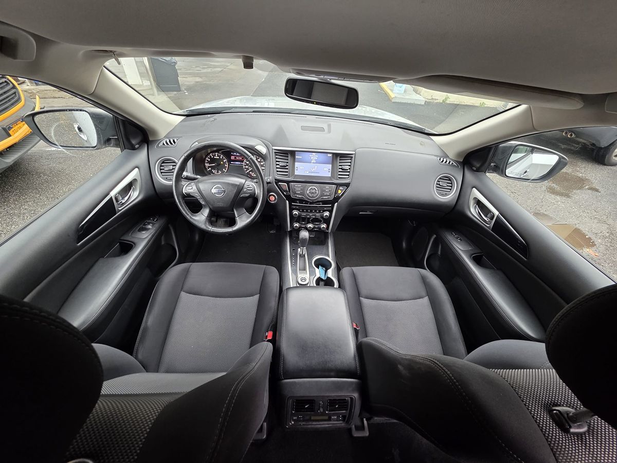 2019 Nissan Pathfinder SV photo 21