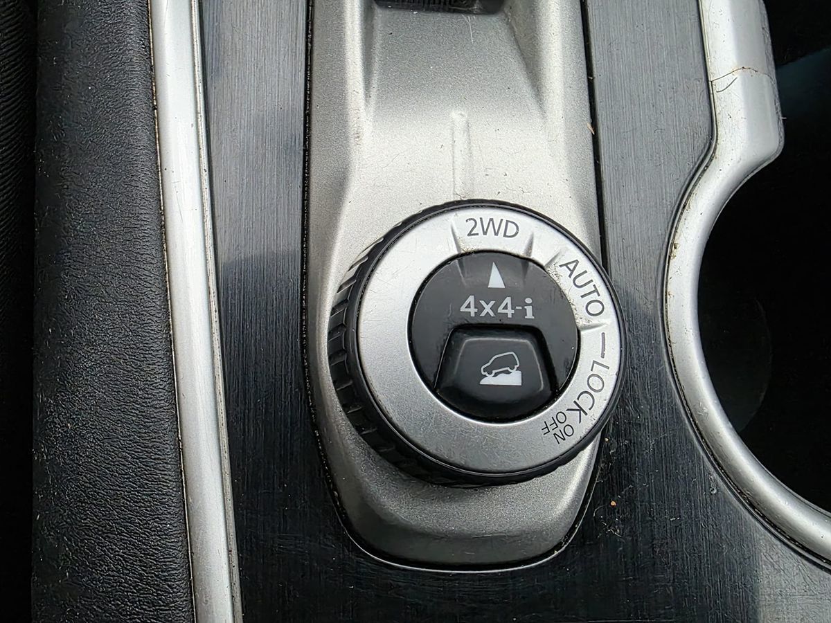 2019 Nissan Pathfinder SV photo 30