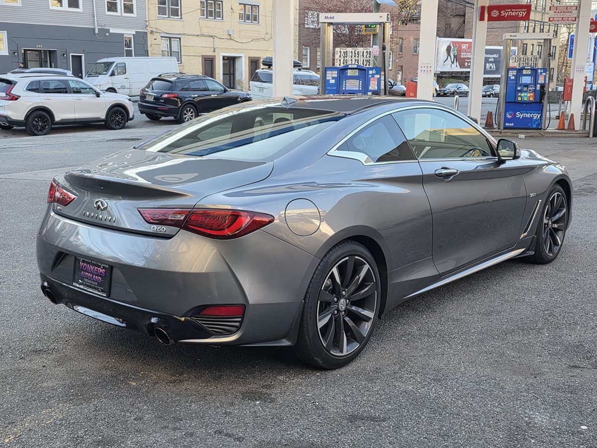 2017 Infiniti Q60 3.0t Premium photo 5