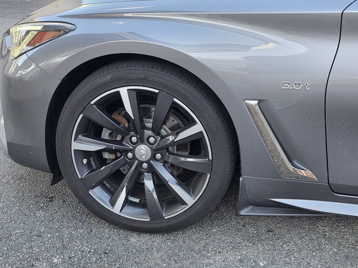 2017 Infiniti Q60 3.0t Premium photo 13