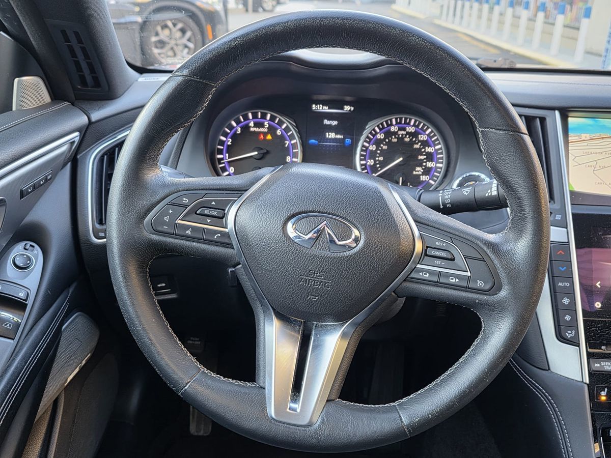 2017 Infiniti Q60 3.0t Premium photo 34