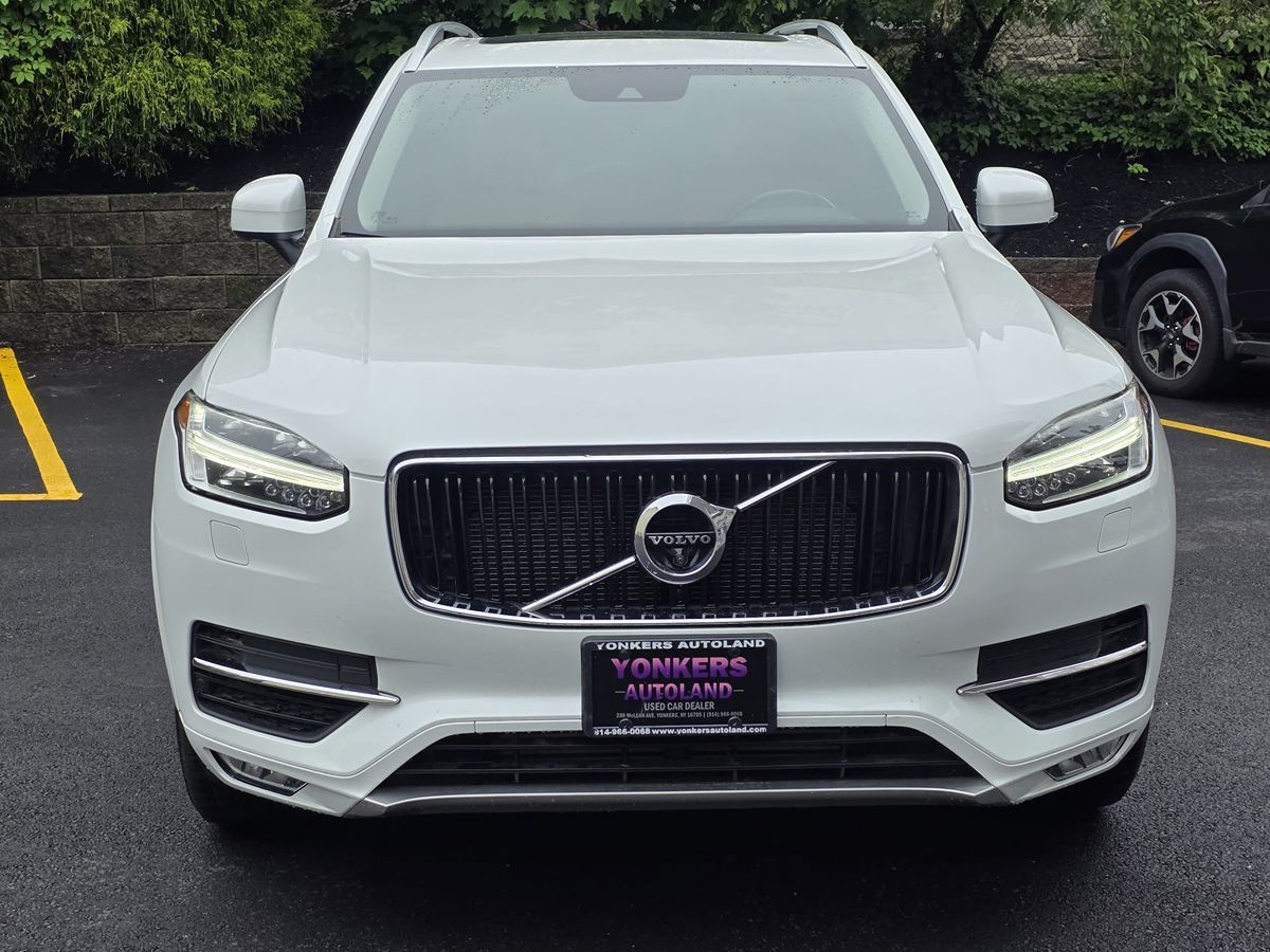 2016 Volvo XC90 T6 Momentum photo 7