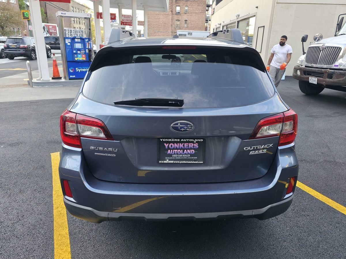 2015 Subaru Outback 2.5i Premium photo 3