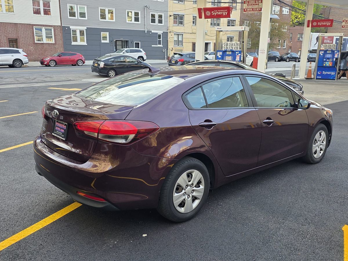 2018 Kia Forte LX photo 4