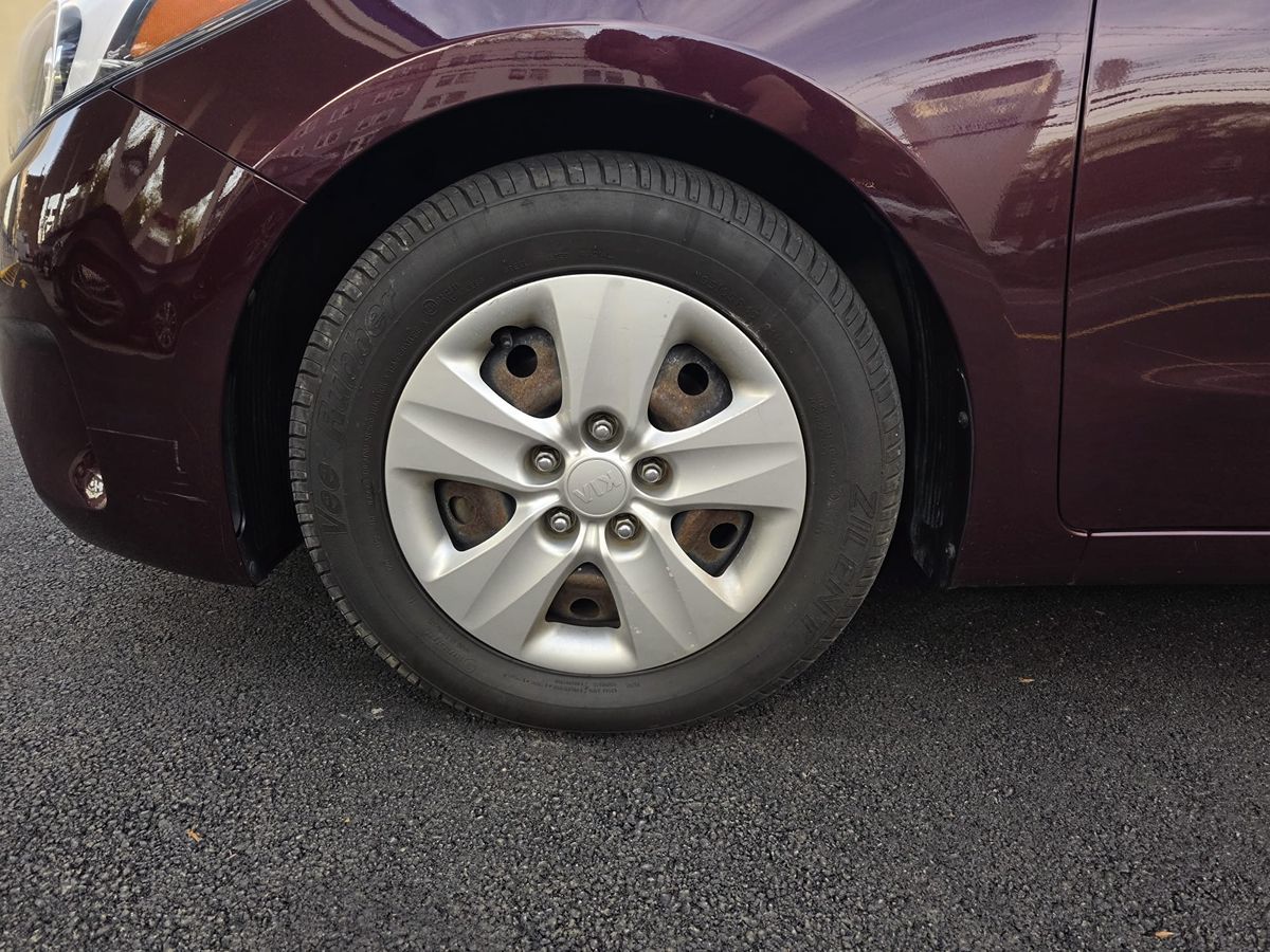 2018 Kia Forte LX photo 11