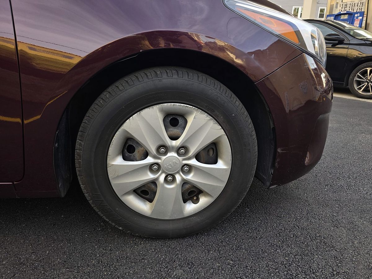 2018 Kia Forte LX photo 14