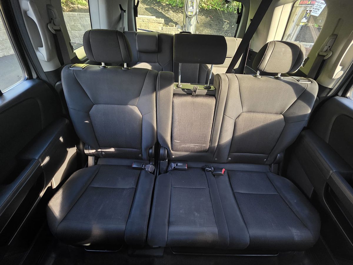 2011 Honda Pilot EX photo 16