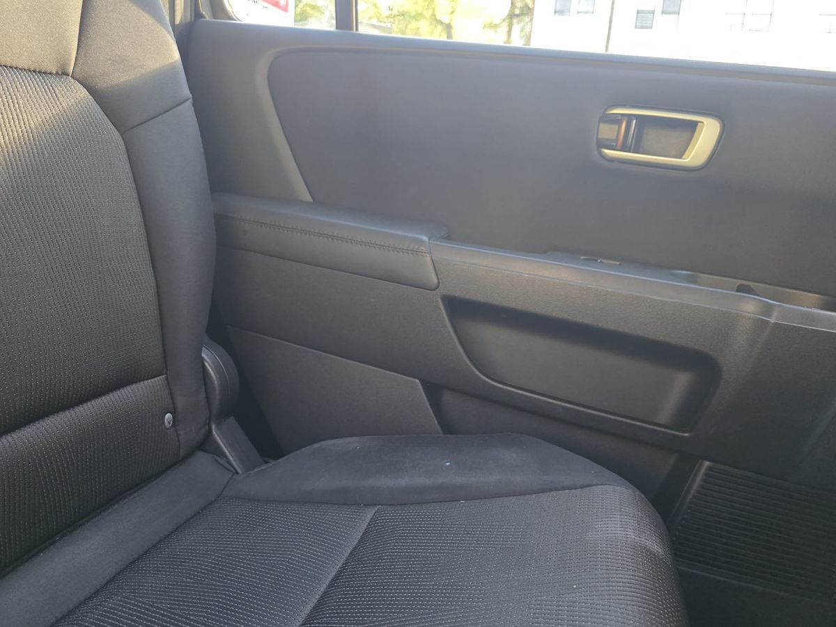 2011 Honda Pilot EX photo 17