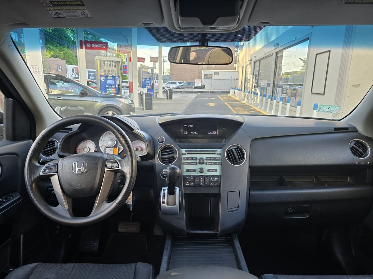 2011 Honda Pilot EX photo 21
