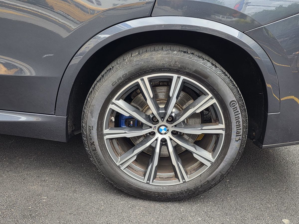 2020 BMW X5 M50i - Photo 13