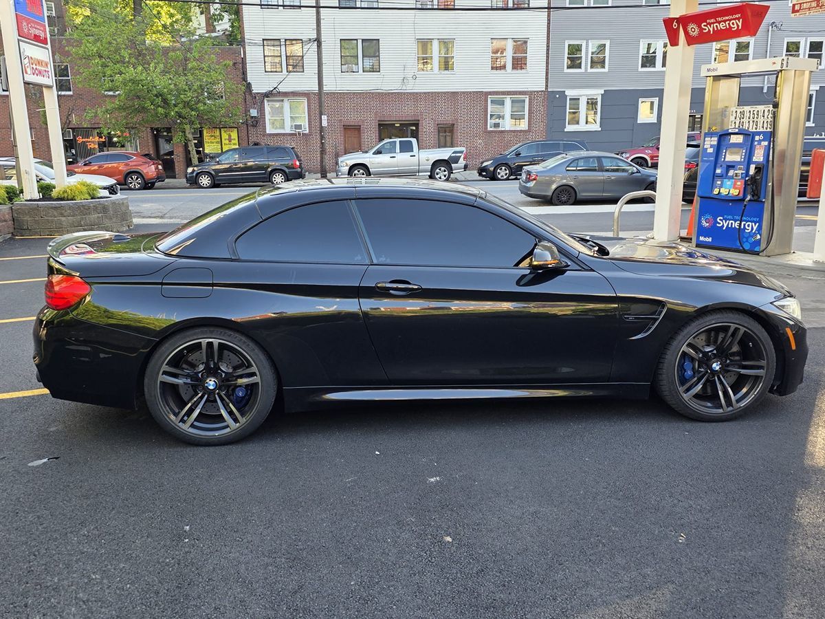 2015 Bmw M4 Convertible photo 5