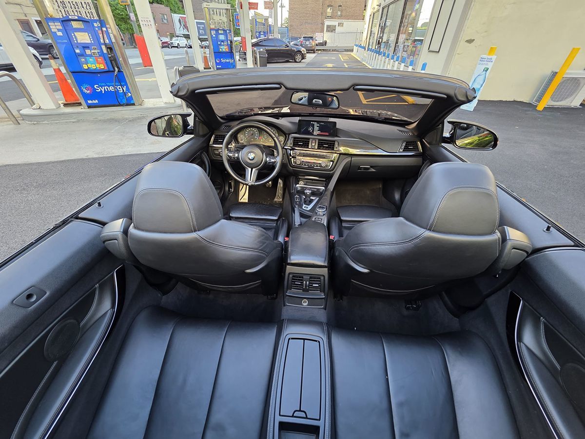 2015 Bmw M4 Convertible photo 34