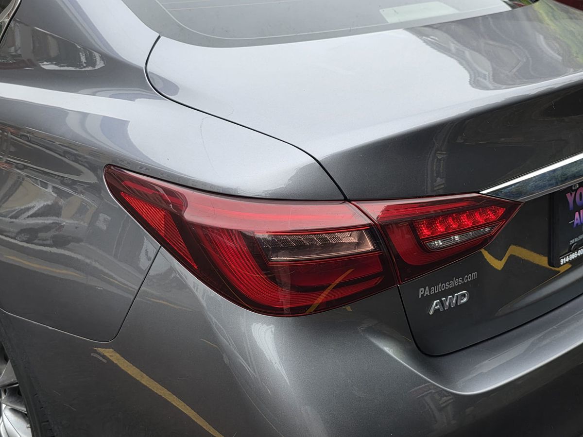 2019 Infiniti Q50 3.0t LUXE photo 11