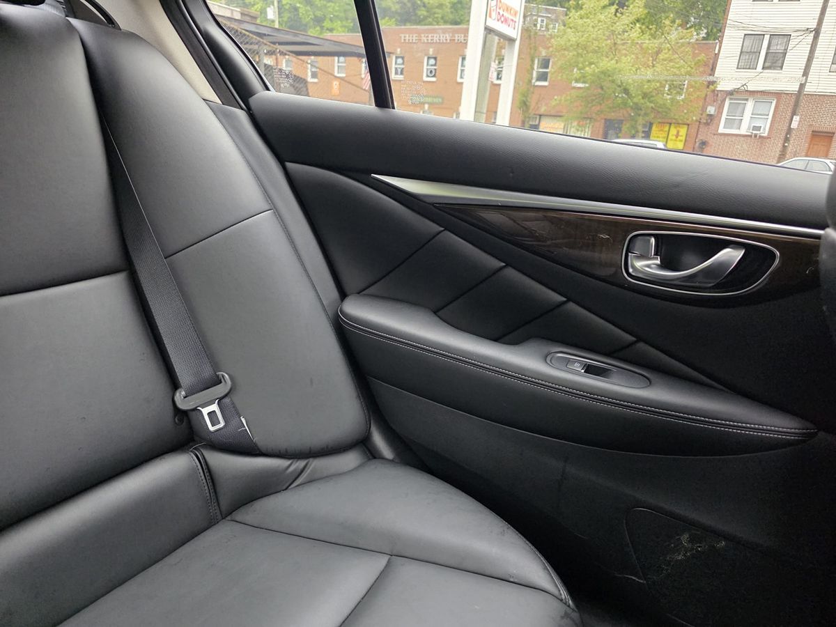 2019 Infiniti Q50 3.0t LUXE photo 19