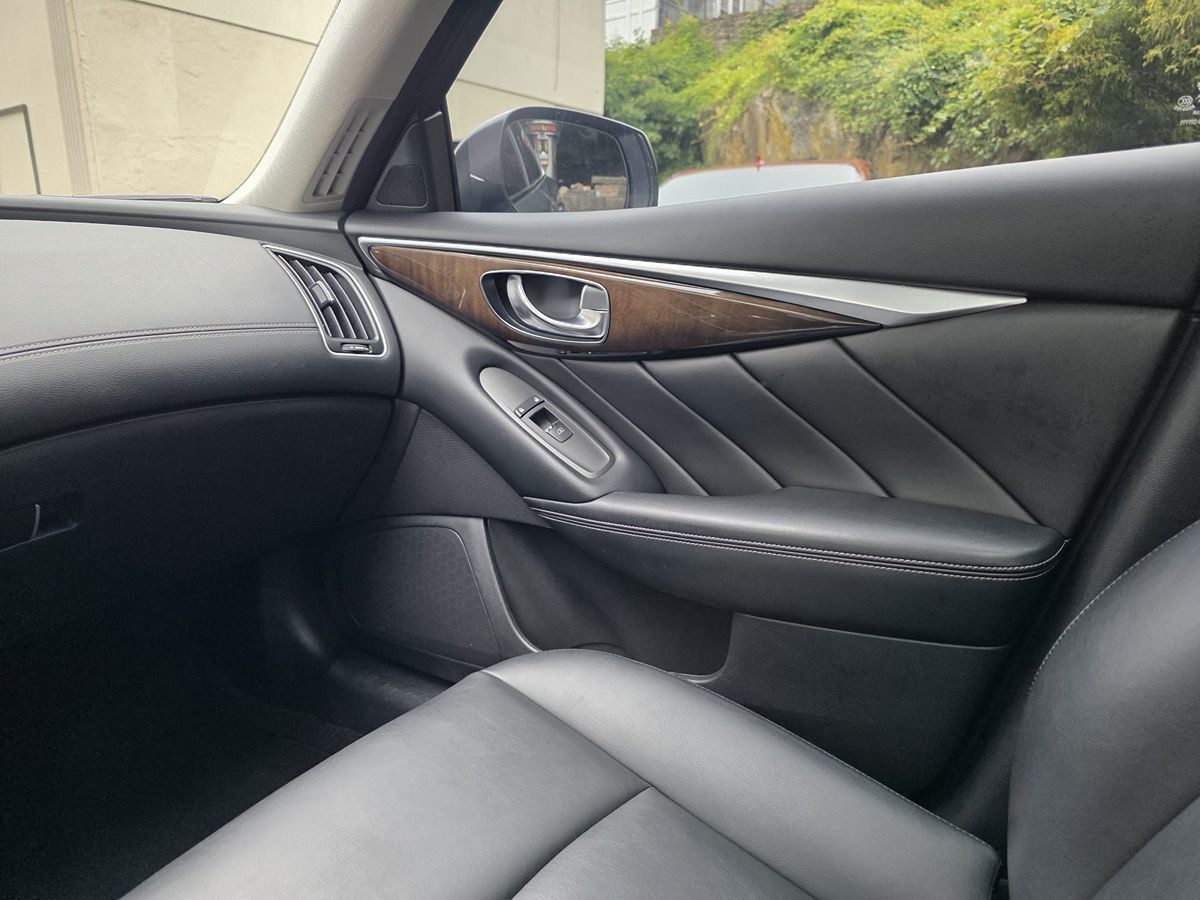 2019 Infiniti Q50 3.0t LUXE photo 24