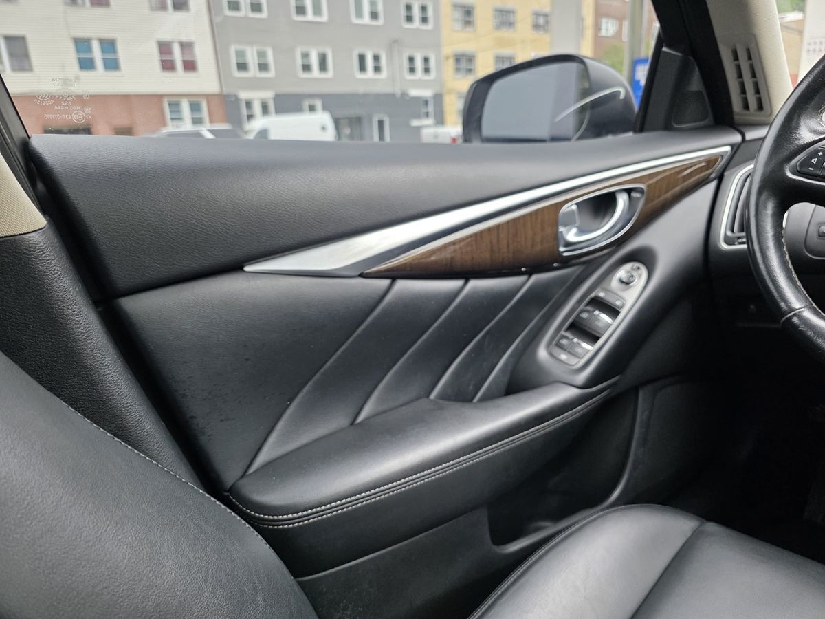 2019 Infiniti Q50 3.0t LUXE photo 28